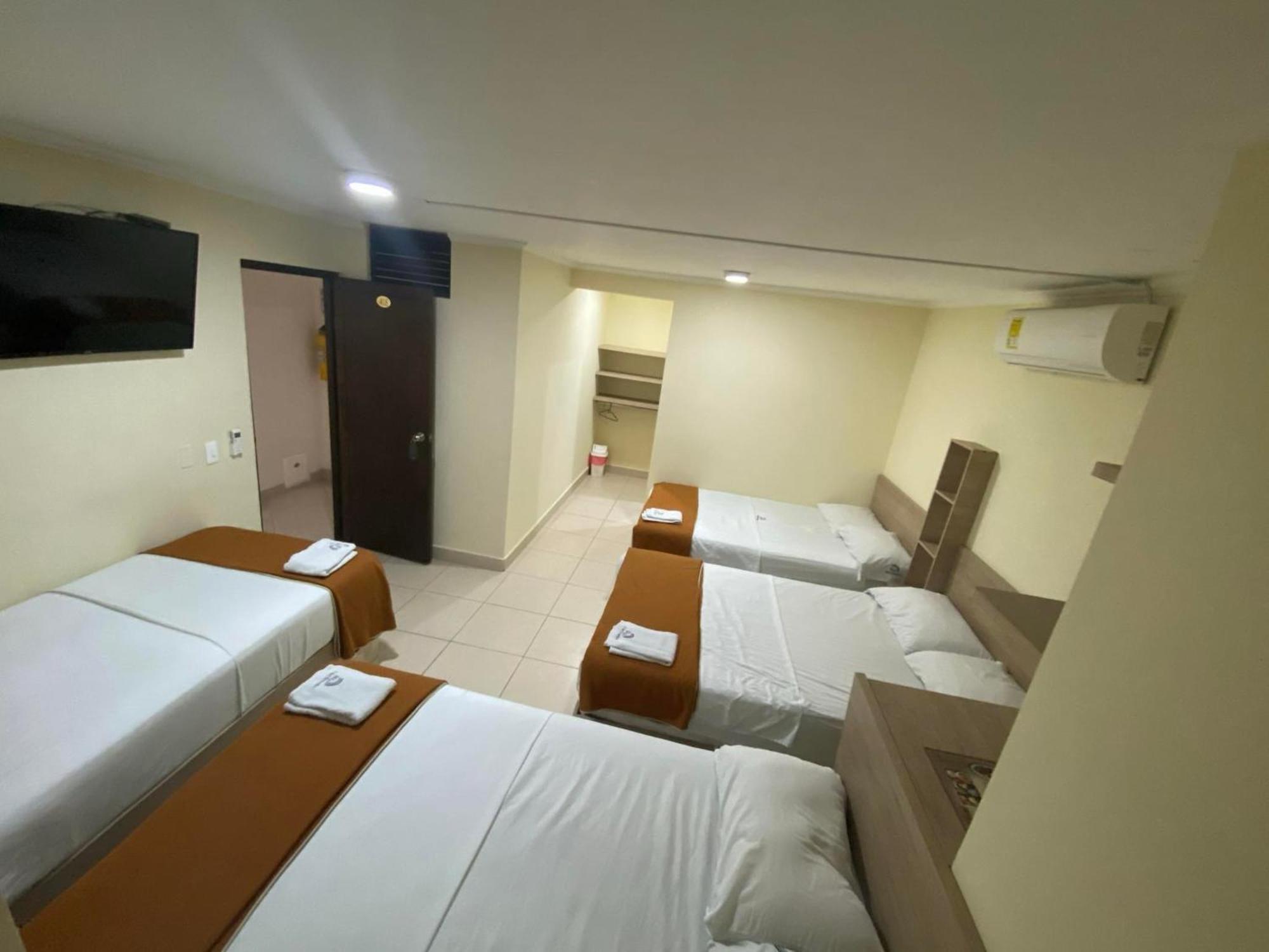 Hotel Ruisenor Itagui Exterior photo
